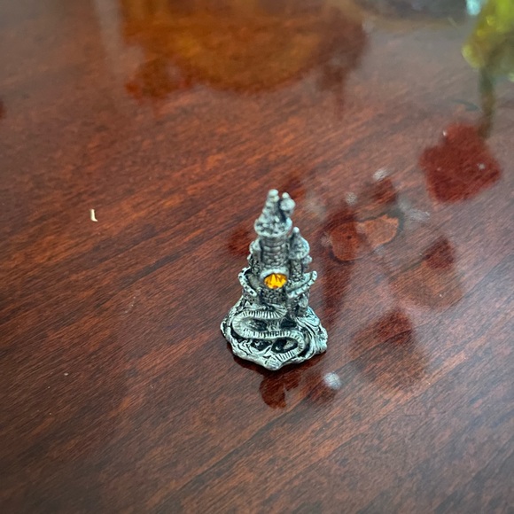 ❌❌ SOLD ❌❌ Medieval Pewter Miniatures With Gems Set of 6 Vintage Collectible - Picture 4 of 15